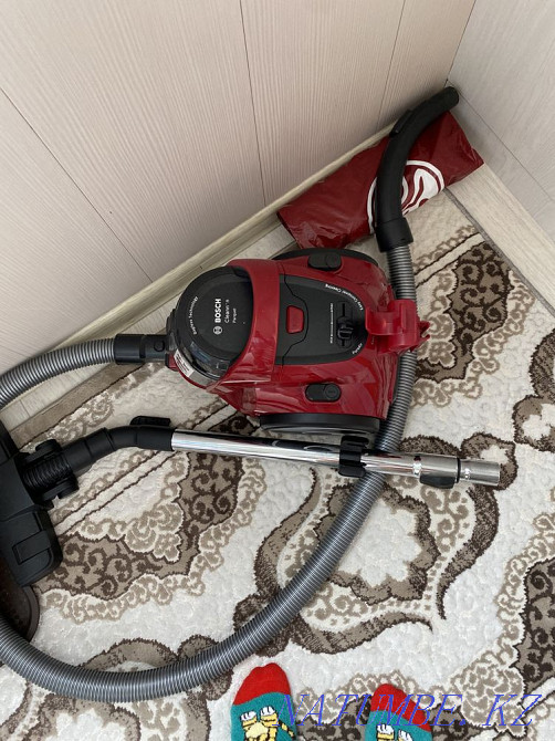 Пылесос Bosch Алматы - изображение 1