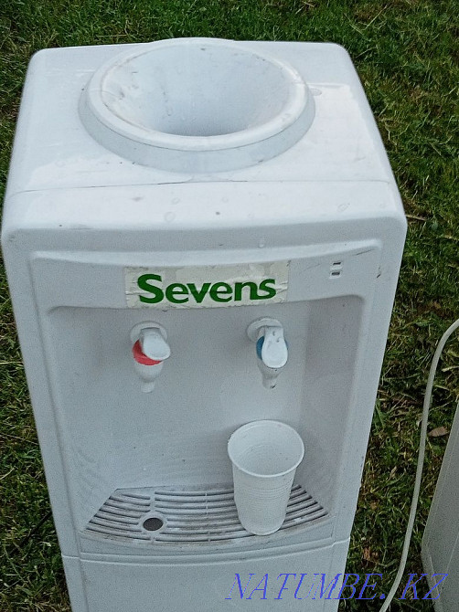 Еденге арналған диспенсерлерді сатыңыз  Алматы - изображение 1