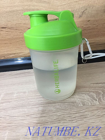 Продам фильтр кувшин для воды и 2шт бутылки от Herbalife Астана - изображение 4