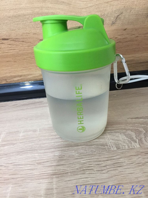 Продам фильтр кувшин для воды и 2шт бутылки от Herbalife Астана - изображение 4