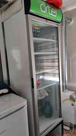 Витринный холодильник 