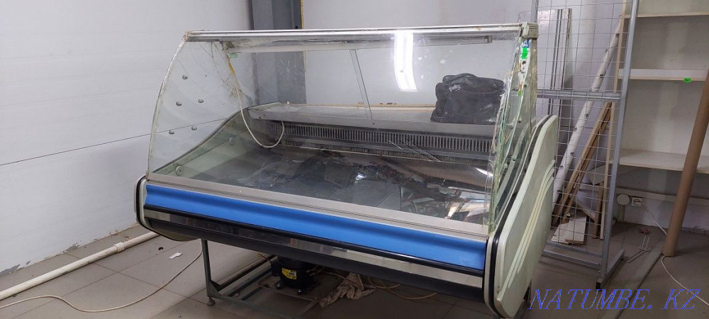 Sell refrigerated display case Oral - photo 1