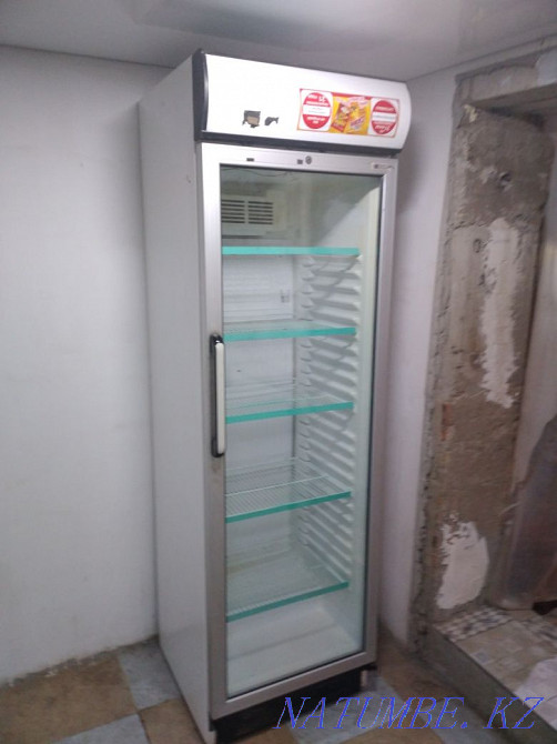 Продаётся ветринный холодильник Астана - изображение 1