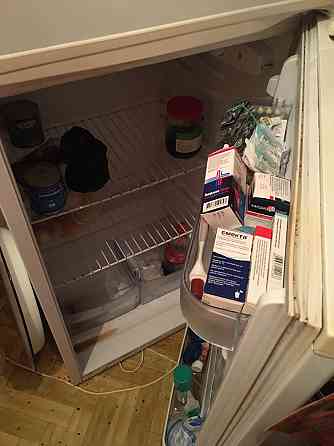 холодильник не работаеть  Қарағанды