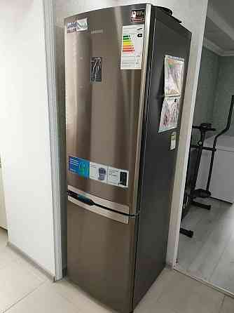 Холодильник Samsung  Қарағанды