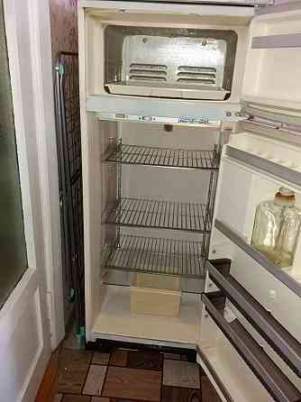 Срочно продам холодильник ""ОКА-6"". 2-х камерный. Хорошо для дачи. Петропавловск