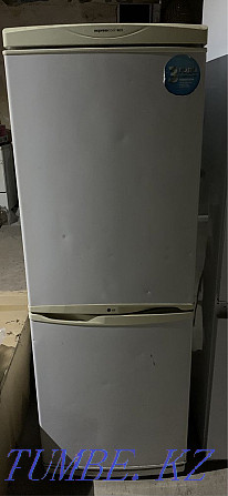 Продам двухкамерный холодильник Аксу - изображение 1