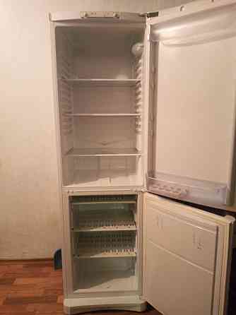 Продам холодильник Индезит Экибастуз