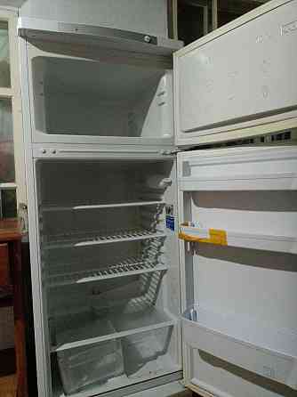 Продам два холодильника в рабочем состоянии 