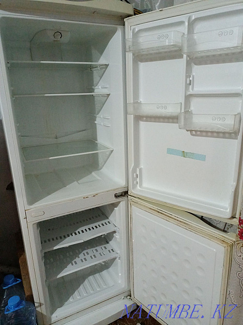 Two refrigerators for sale  - photo 4
