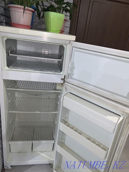 Холодильник атлант авито
