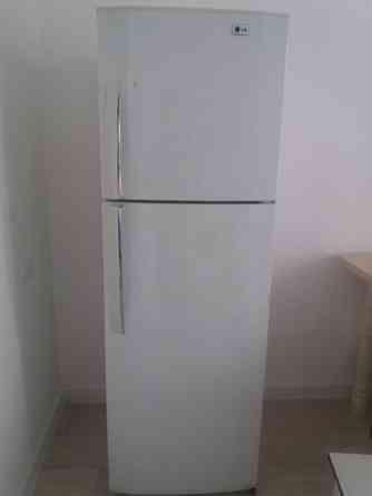 холодильник двухкамерный LG Шымкент