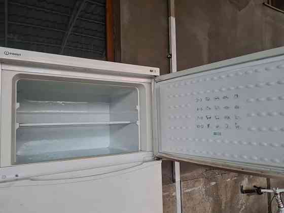 Холодильник Indesit Абай