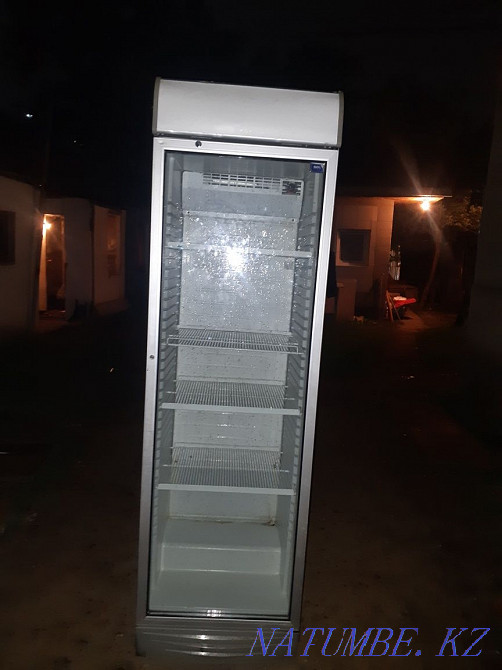 Продам витринный холодильник Алматы - изображение 1