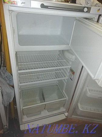 Продается холодильник марки индезит.Хорошего качества.Рабочий.  - изображение 2