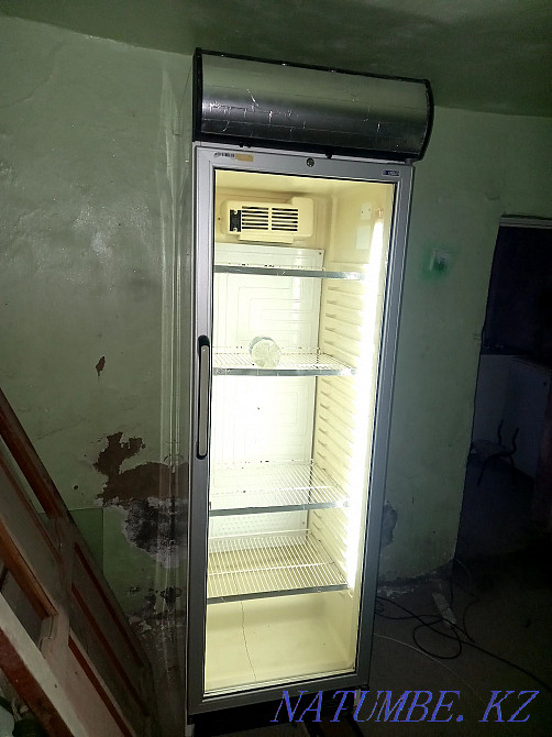 Продам витрины холодильник в рабочем состоянии чистый . Тараз - изображение 2