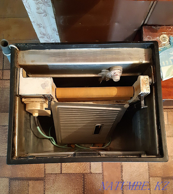 Refrigerator and two washing machines.  - photo 7