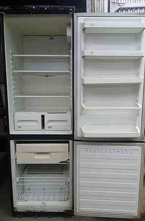 Холодильник двухкамерный. Aqtobe