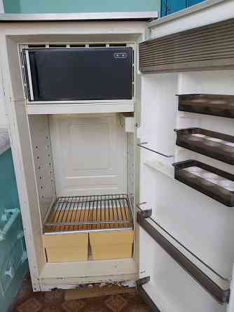 Продам холодильник Костанай