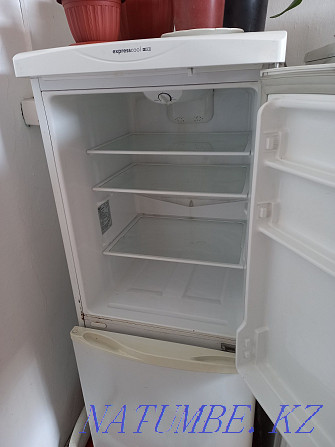 Холодильник 45000 тг Шиели - изображение 2