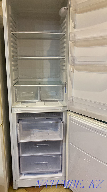 Refrigerator INDESIT 70000 Акжар - photo 2