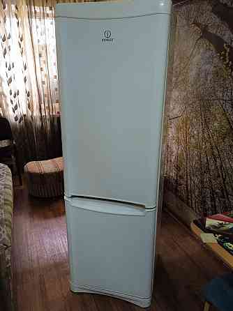 Продам холодильник Индезит Almaty