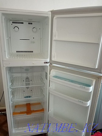 Refrigerator for sale 50 000tg  - photo 2