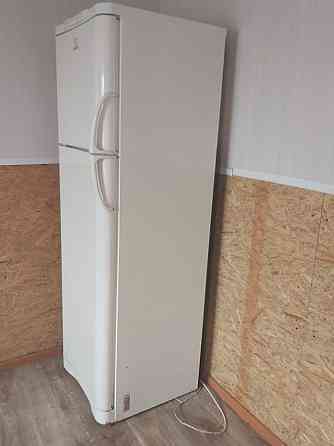 Продам холодильник Семей