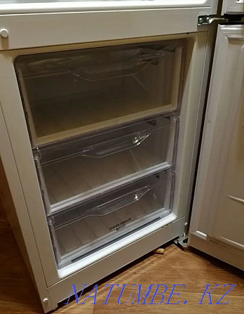 Refrigerator indesit  - photo 3