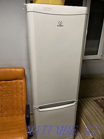 Тоңазытқыш сатылады Indesit  Қарағанды - изображение 1