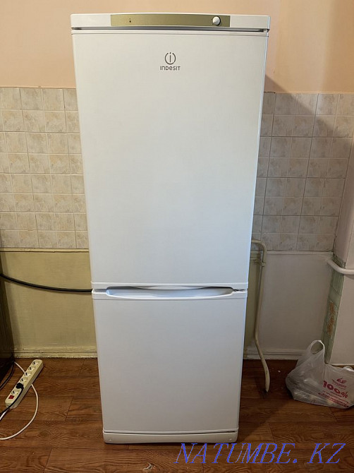 Продам холодильник indesit Алматы - изображение 1
