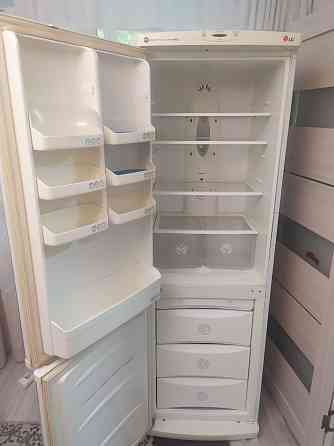Холодильник LG. Shymkent