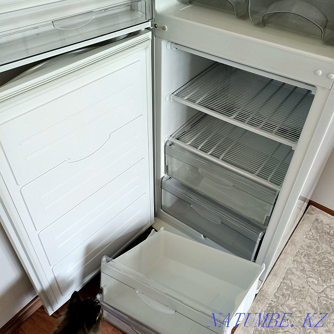 Refrigerator in excellent condition. Petropavlovsk - photo 5