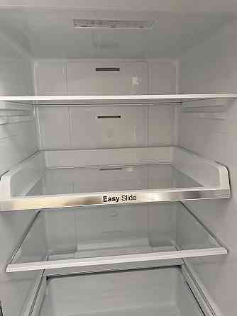 Холодильник в отличном состоянии SAMSUNG  отбасы 