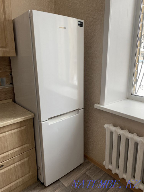 Холодильник в отличном состоянии SAMSUNG Семей - изображение 1