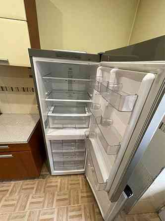Продам холодильник очень срочно! Астана