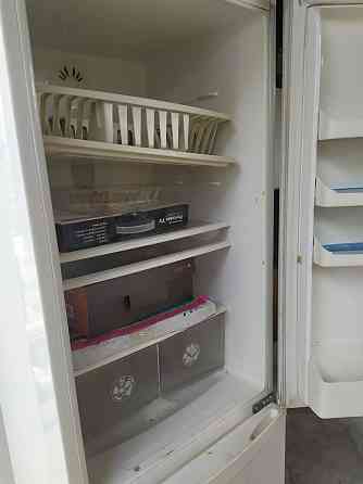 Продаётся холодильник LG 
