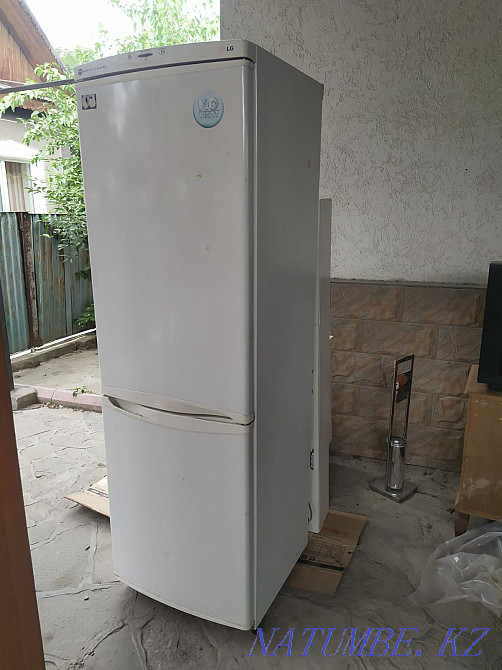 Продаётся холодильник LG  - изображение 1