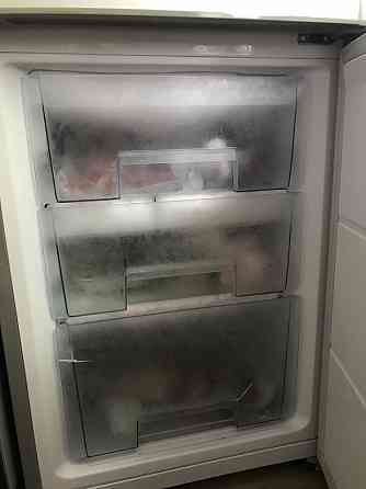 Продам холодильник Ekibastuz