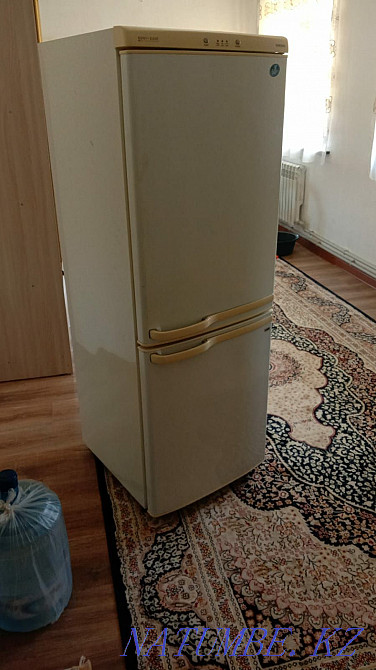 Холодильник самсунг  - изображение 1