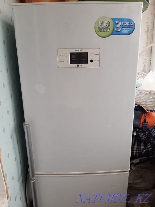 Продам холодильник на запчасти.  - изображение 1