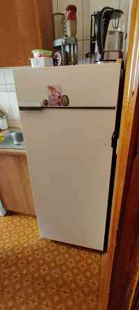 Продам холодильник рабочий Petropavlovsk