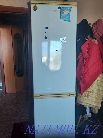 Продам холодильник Аксу - изображение 1
