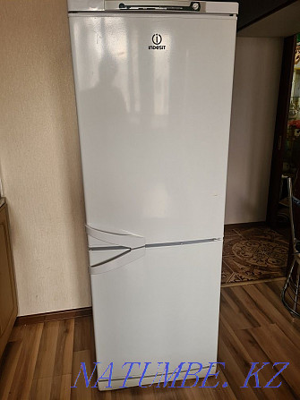 Продаю холодильник Белоярка - изображение 1
