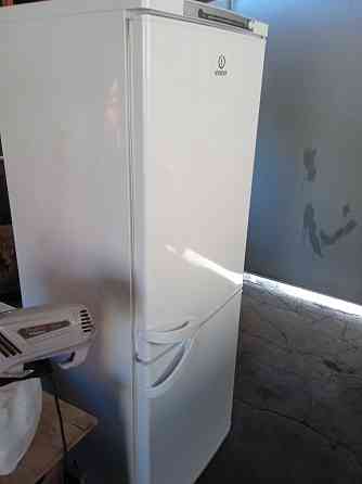 холодильник в отличном виде Almaty