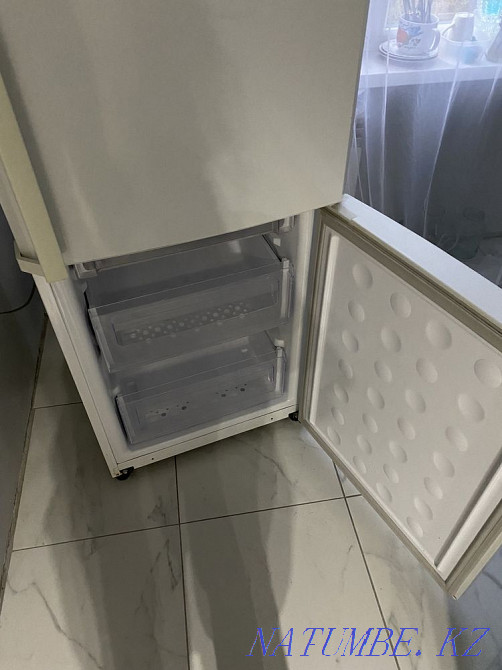 Продам Samsung холодильник Алматы - изображение 1