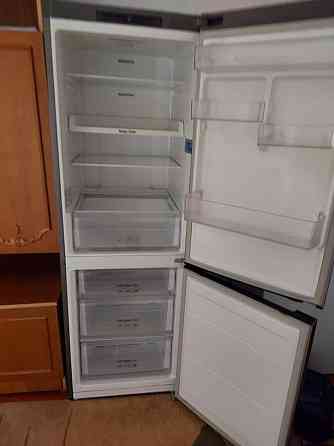 Продам холодильник Самсунг в отличном состоянии 