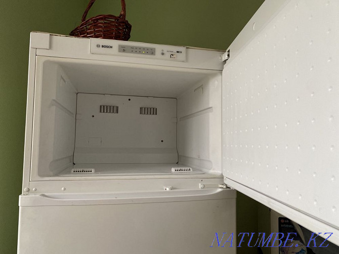 Refrigerator with freezer BOSCH Almaty - photo 3