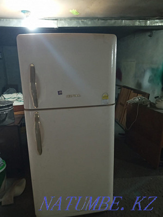 Two-chamber refrigerator Korean  - photo 1