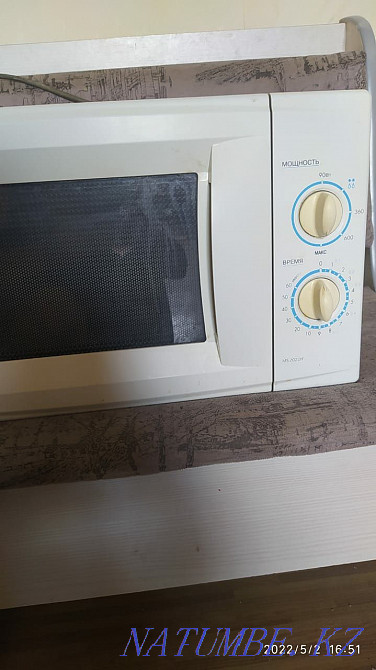 Microwave  - photo 2